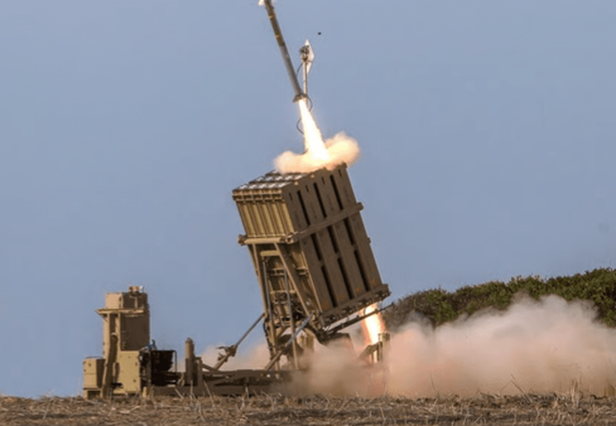 شهرک‌نشینان اسرائیلی به اقدام ارتش این رژیم برای استقرار سامانه‌های پدافندی در کنار خانه‌ها به‌شدت اعتراض کردند.