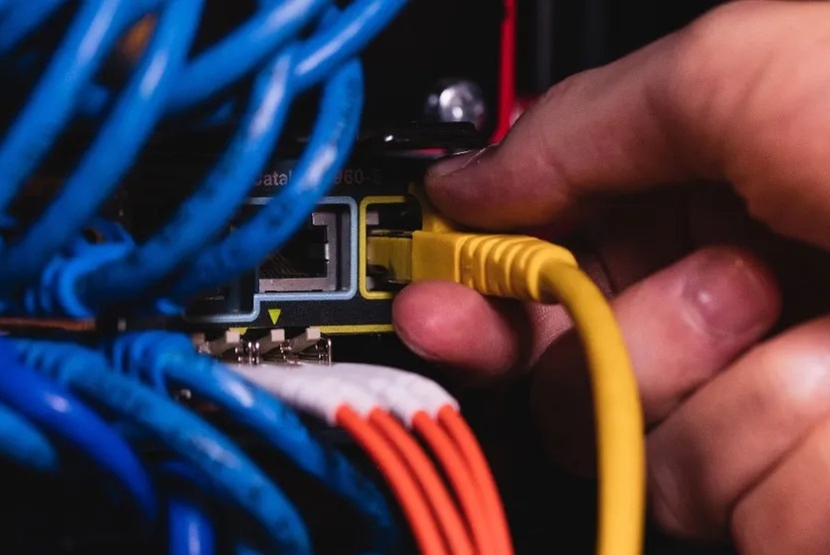 نماینده مجلس: اینترنت بین‌الملل طی دو روز آینده به‌طور کامل وصل می‌شود (۲۸ دی ۱۴۰۴)