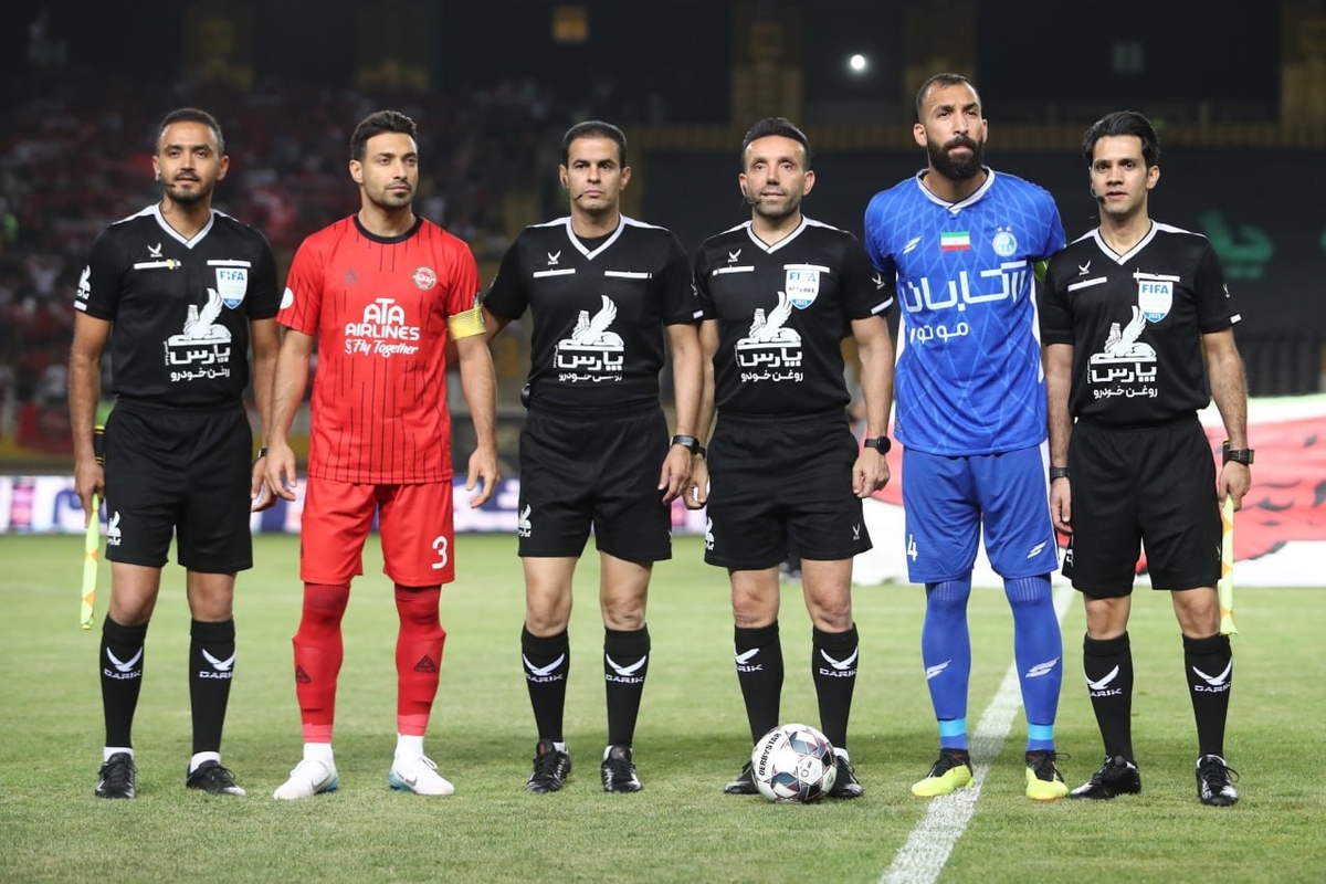 خلاصه بازی استقلال و تراکتور در لیگ برتر را تماشا کنید.