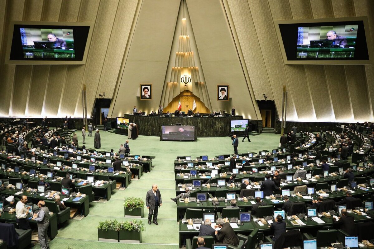 رحیمی دشتلوئی: رفتار هیجانی نوجوانان، قطعه‌ای از پازل دشمن در فتنه که باید جدی گرفته شود|فقدان سواد رسانه‌ای، نسل جدید را به دام هیجان انداخت
