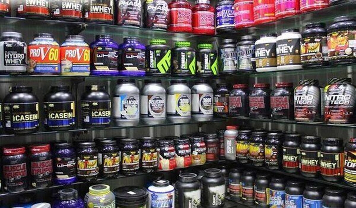 مدیرکل امور فرآورده‌های طبیعی، سنتی و مکمل سازمان غذا و دارو درخصوص فروش مکمل‌های ورزشی وارداتی در کشور توضیح داد.
