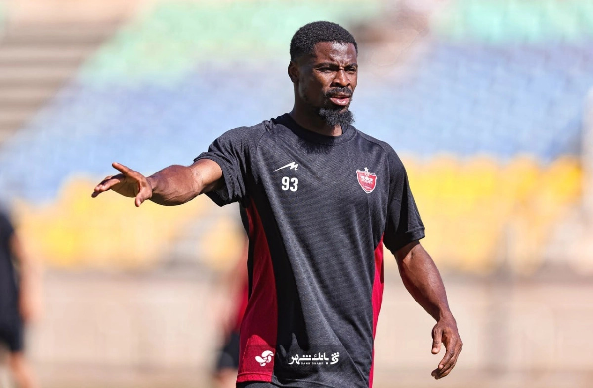 با وجود اعلام فسخ قرارداد سرژ اوریه، این بازیکن هنوز به نامه‌های رسمی باشگاه پاسخ نداده و آینده پرونده او به یک چالش حقوقی جدی برای پرسپولیس تبدیل شده است.