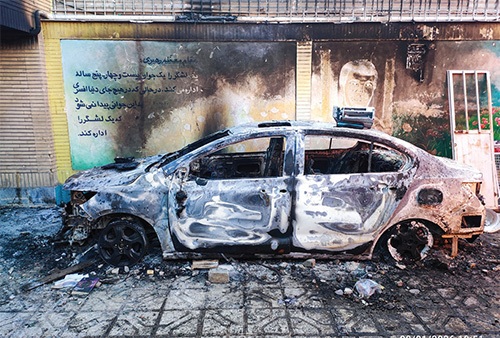 روایتی متفاوت از هجوم اغتشاشگران به یکی از ساختمانهای شهرداری مشهد | ما، پیکر شهید و ۲۰۰ دقیقه اضطراب روایتی متفاوت از هجوم اغتشاشگران به یکی از ساختمانهای شهرداری مشهد | ما، پیکر شهید و ۲۰۰ دقیقه اضطراب