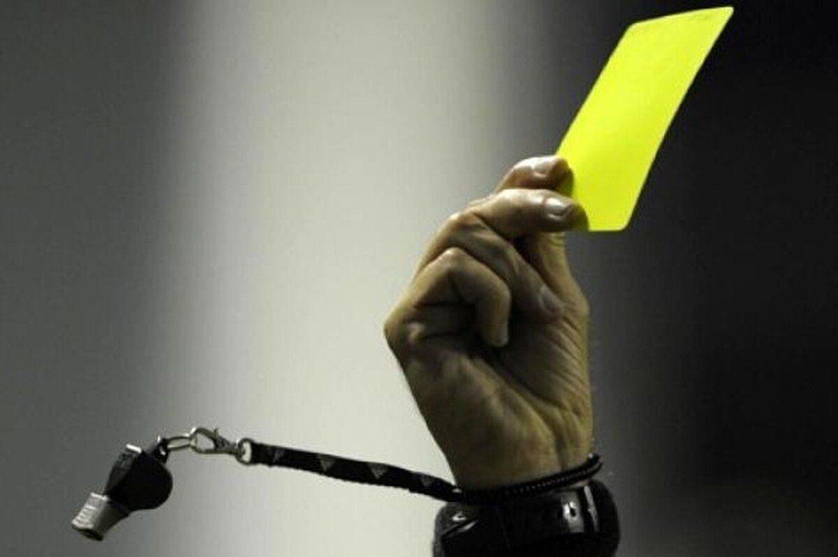 در پی اشتباهات داوری رخ‌داده در هفته شانزدهم لیگ برتر، یک داور و دو کمک داور با محرومیت مواجه خواهند شد.