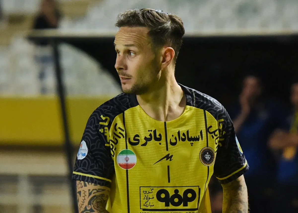 همه خارجی‌های سپاهان برگشتند