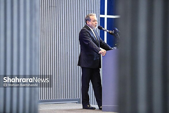 عراقچی: وزارت امور خارجه با دیپلماسی اقتصادی در تلاش است مسیر فعالیت فعالان اقتصادی را هموار کند