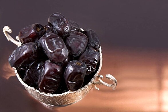 قیمت امروز میوه و تره بار در مشهد (۷ دی ۱۴۰۴) | خرما رطب کیلویی چند؟