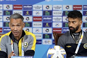 رضاییان در مسیر امارات | رامین شاگرد مورایس می‌شود؟