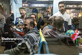 همسفری با مسافران نخستین خط متروی مشهد | یک خط و هزار داستان