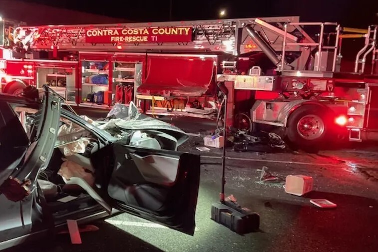 چین در واکنش به تصادفات مرگبار تسلا استفاده از دستگیره‌های برقی در خودرو‌ها را ممنوع کرد