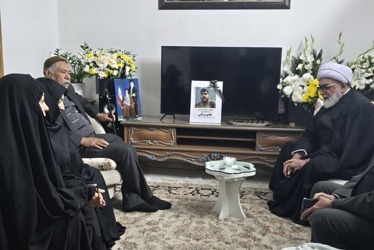 تولیت آستان قدس رضوی گفت: رفتار‌های داعش‌مسلک اغتشاشگران، از حمله به آمبولانس گرفته تا به‌شهادت‌رساندن کودکان بی‌گناه، آتش‌زدن مساجد و اهانت به قرآن کریم، پرده از ماهیت واقعی جریانی برداشت که نه با دین سازگاری دارد، نه با مردم و نه با ایران.