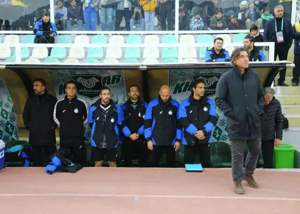 سه دستیار خارجی ساپینتو که برای دیدار با خانواده‌هایشان به کشورشان رفته بودند، به زودی به ایران بازمی‌گردند.