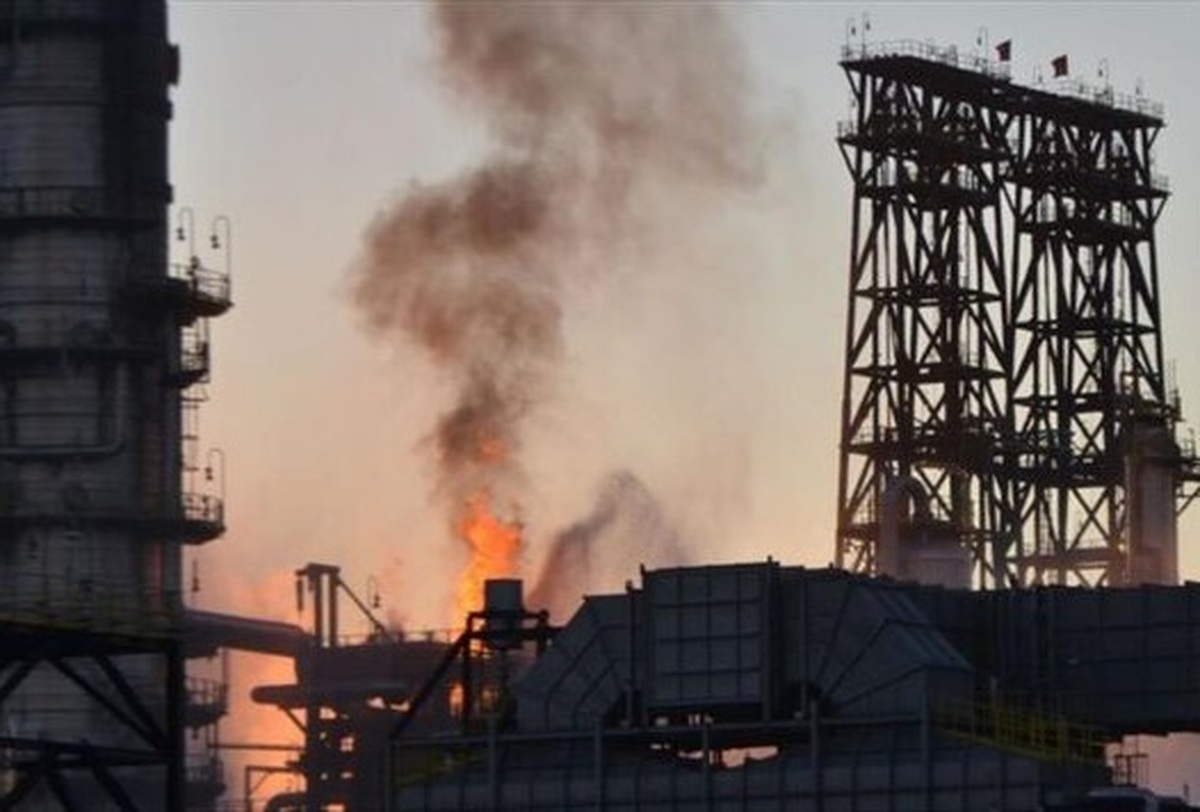 روز گذشته (پنجشنبه) انفجاری در پالایشگاه نفت شرکت پالایشگاه‌های نفت ترکیه (توپراس) در استان کوجاایلی در شمال غربی این کشور رخ داد و مقامات را وادار به اعزام چندین تیم امدادی به محل کرد.