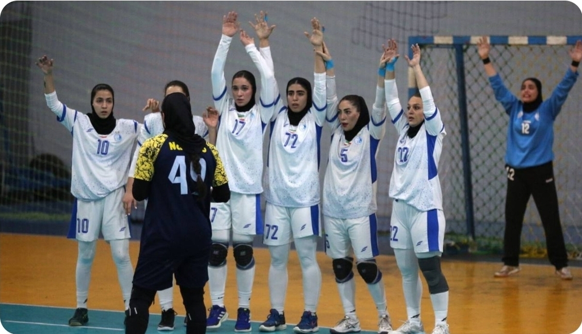 امروز (جمعه ۱۰ بهمن ماه ۱۴۰۴) هفته هشتم بیست و یکمین دوره لیگ برتر هندبال بانوان باشگاه‌های کشور با برگزاری سه دیدار در شهر‌های مختلف پیگیری شد.