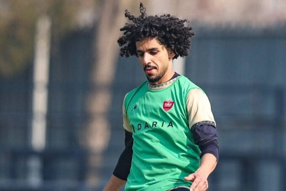 مدافع جوان پرسپولیس منتظر لغزش میلاد محمدی