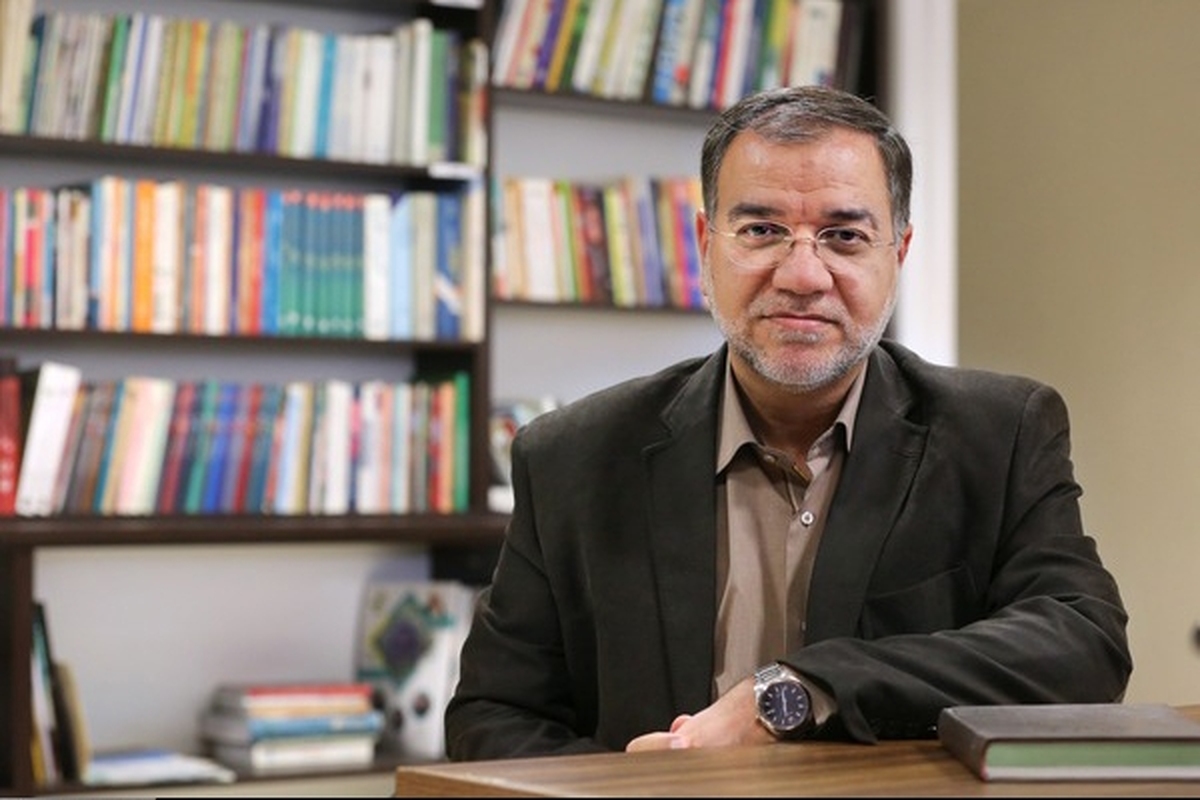 عضو دفتر حفظ و نشر آثار رهبر انقلاب: جمهوری اسلامی کماکان بنای خود را بر عدم ورود به فضای جنگ گذاشته است