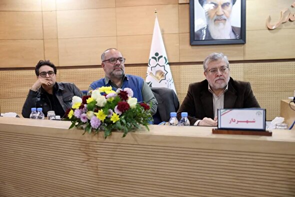 شهردار مشهد مقدس: پیشنهاد ما در صحن شورا درخصوص افزایش‌نیافتن نرخ بلیت مترو و اتوبوس، تأیید نشد | دولت باید برای بهای حمل‌ونقل عمومی کمک کند + فیلم