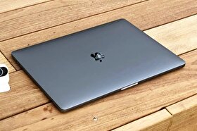 معرفی مک‌بوک اقتصادی اپل با سخت‌افزاری ضعیف‌تر از آیفون ۱۷ پرو