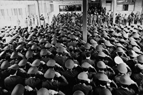 ویدئو | بیعت تاریخی؛  خاطره‌ای از ضربه‌ی سهمگین نیروی هوایی ارتش به رژیم طاغوت