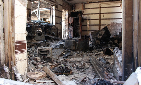 نجات معجزهآسای اهالی خانهای در وکیلآباد مشهد از چنگ اغتشاشگران نجات معجزهآسای اهالی خانهای در وکیلآباد مشهد از چنگ اغتشاشگران