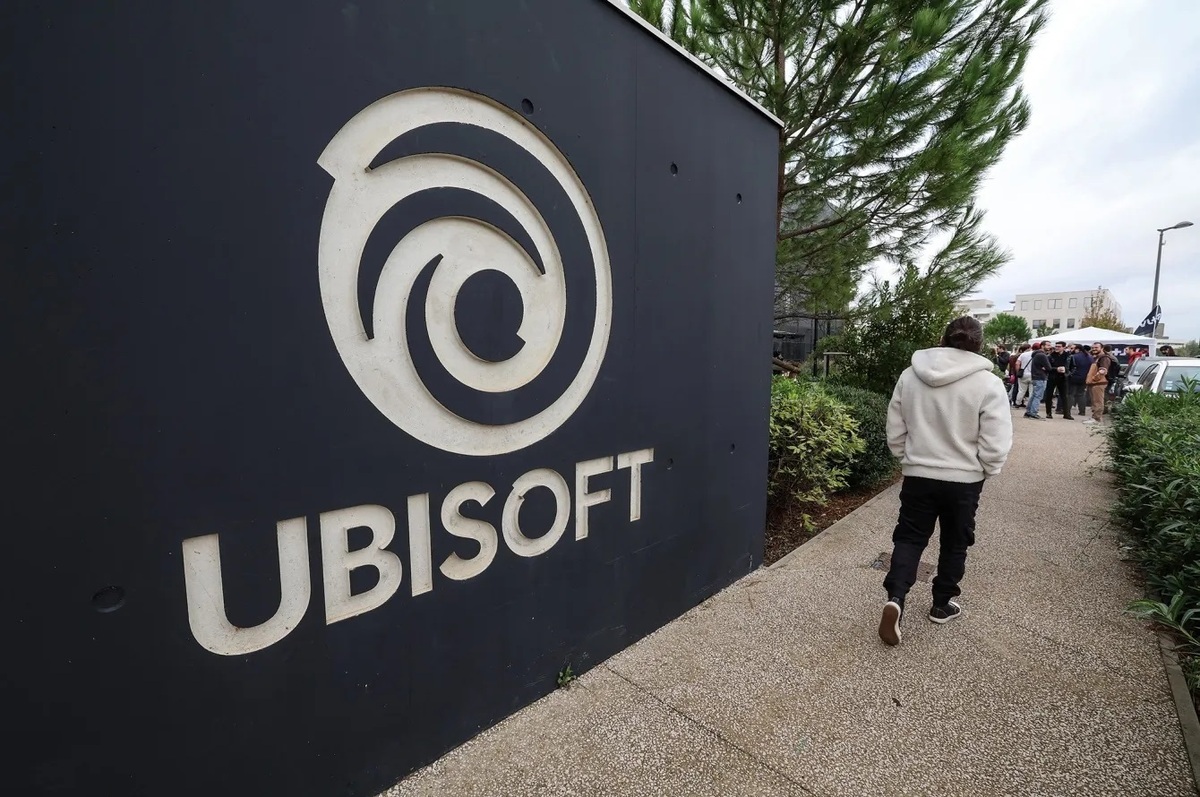 سهام شرکت Ubisoft Entertainment SA پس از اعلام لغو چندین پروژه بازی‌سازی، تعطیلی استودیو‌ها و کاهش پیش‌بینی مالی، بیشترین سقوط تاریخ خود را تجربه کرد.