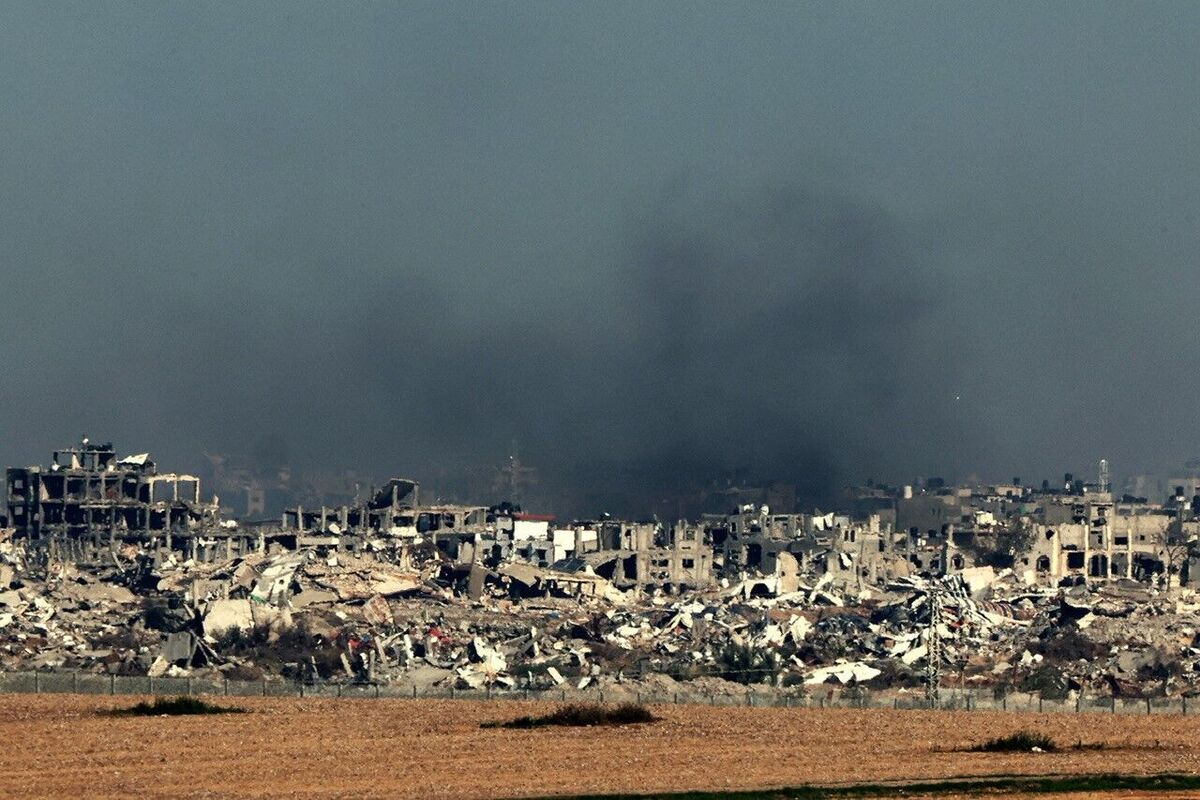 وزارت بهداشت غزه در تازه ترین گزارش از شمار قربانیان حملات اسرائیل به نوار غزه از مهرماه ۱۴۰۲ (۷ اکتبر ۲۰۲۳) اعلام کرد که شمار شهدای این باریکه به ۷۱ هزار و ۵۶۲ تن رسیده است.