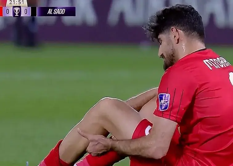 مصدومیت دوباره ترابی | وینگر تراکتور بازی را نیمه‌تمام رها کرد