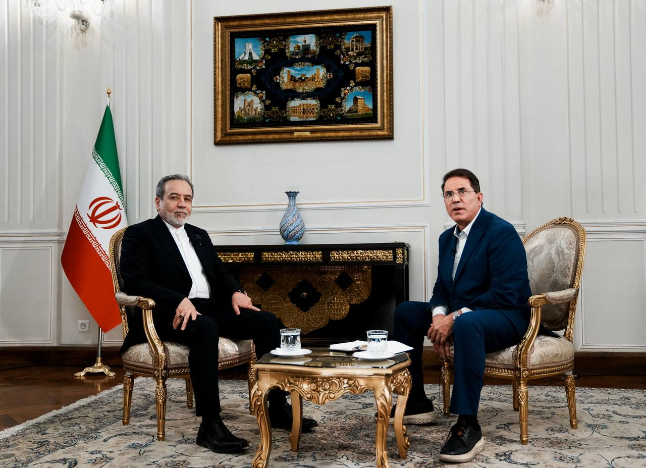 وزیر خارجه: هم برای دفاع از خود هم برای راه حل دیپلماتیک آماده‌ایم