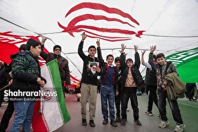 تاریخ‌سازی دهه‌نودی‌ها و دهه‌هشتادی‌ها در راهپیمایی ۲۲ بهمن ۱۴۰۴ + فیلم