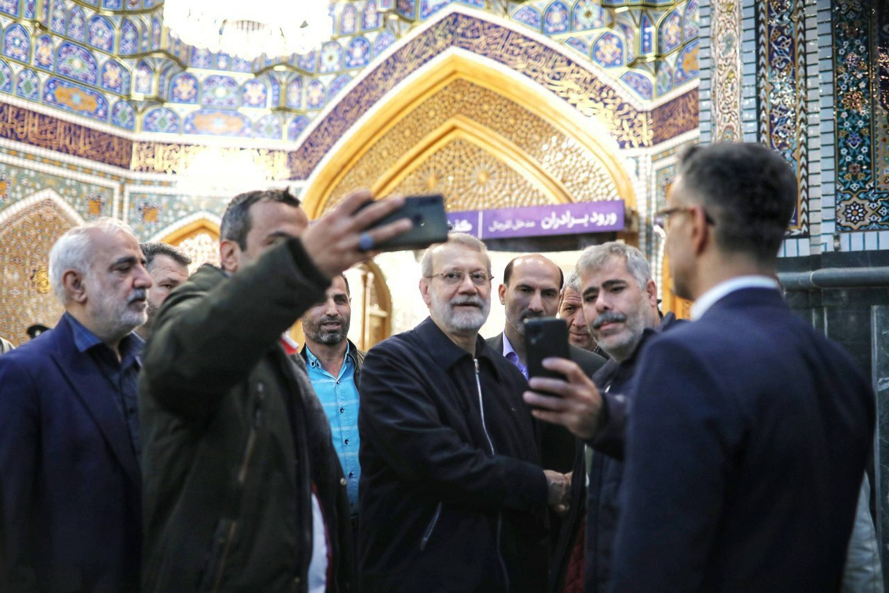 تشرف دبیر شورای عالی امنیت ملی به حرم مطهر رضوی (۲۳ بهمن ۱۴۰۴) + تصاویر