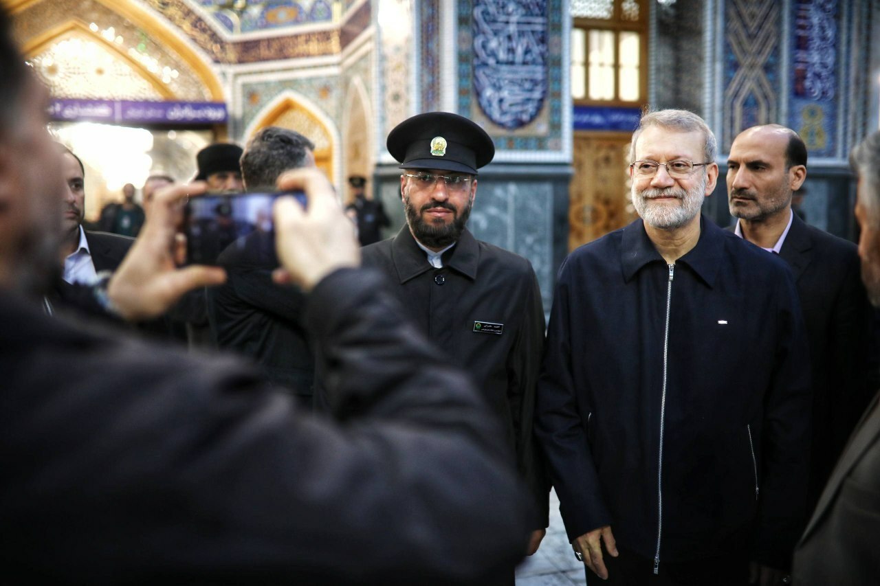 تشرف دبیر شورای عالی امنیت ملی به حرم مطهر رضوی (۲۳ بهمن ۱۴۰۴) + تصاویر