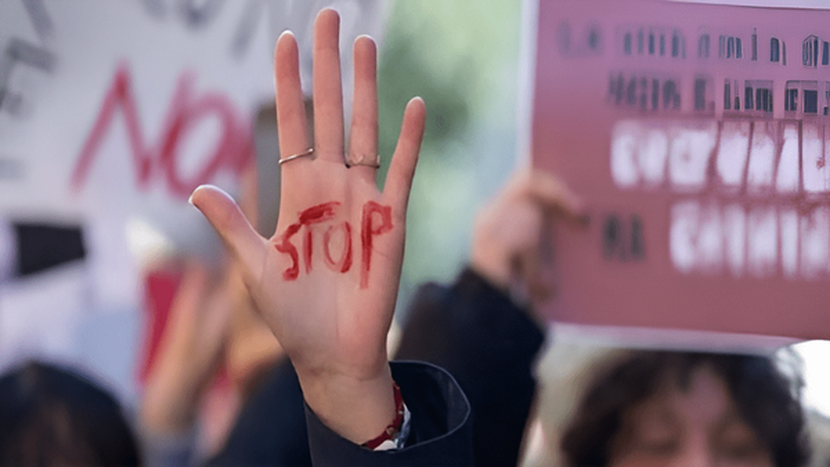 غرب و ۱.۵ تریلیون دلار خسارت جنسی علیه زنان!