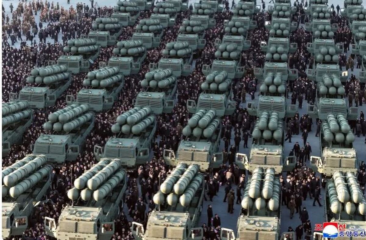 رونمایی کره شمالی از راکت&zwnj;اندازهای هسته&zwnj;ای