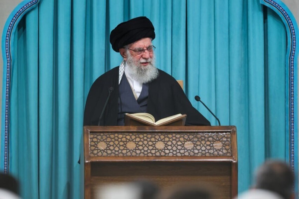 ویدئو | روایتی از حال و هوای محفل انس با قرآن کریم با حضور رهبر انقلاب اسلامی در  اولین روز ماه مبارک رمضان