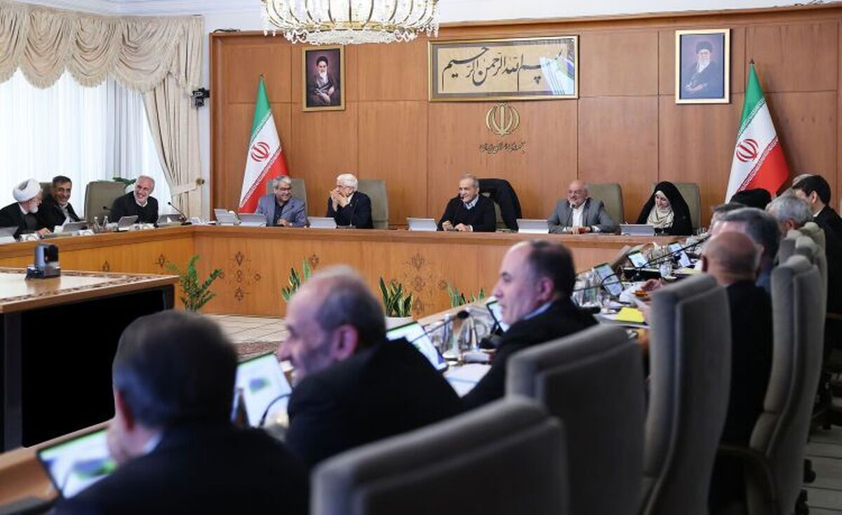 پزشکیان: وضعیت کشور در توسعه انرژی‌های تجدیدپذیر قابل مقایسه با گذشته نیست