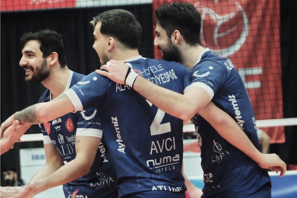 بازگشت مجرد به والیبال