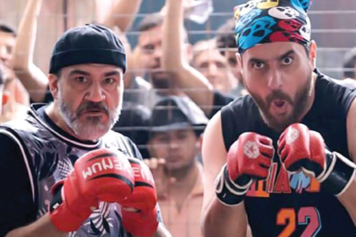 فیلم سینمایی «کفایت مذاکرات» تازه‌ترین محصول کمدی بدنه سینمای ایران، نه در خنداندن مخاطب موفق عمل می‌کند و نه در ارائه نگاهی قابل اعتنا به سوژه‌ای حساس و بالقوه مهم.