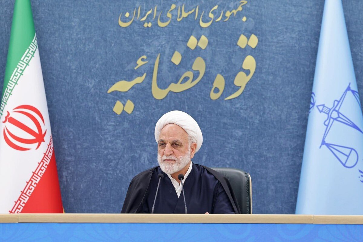 رئیس قوه‌قضائیه: متأسفانه عده‌ای هنوز از گذشته عبرت نگرفته‌‌اند و توصیه به مذاکره می‌کنند