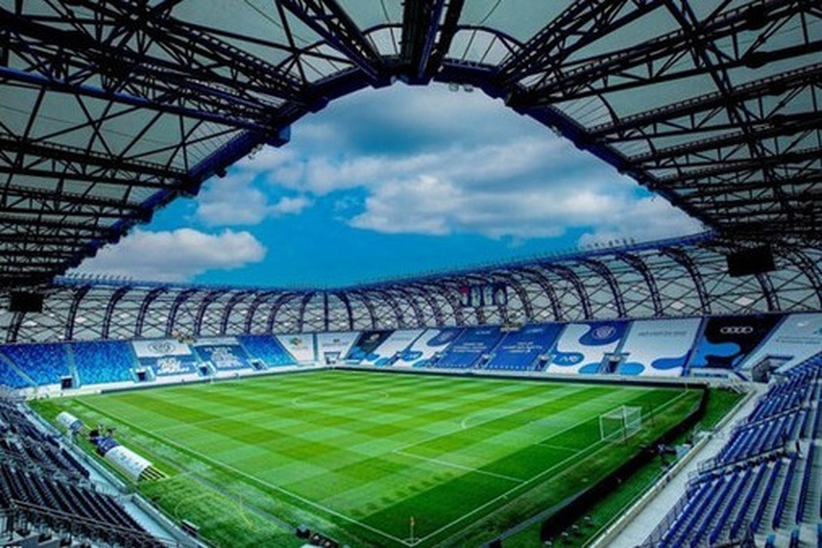 ورزشگاه النصر میزبان استقلال - الحسین