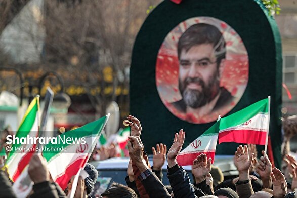 مراسم تشییع پیکر جانباز مدافع حرم و شهید امنیت «مهدی ظریف» در مشهد + فیلم