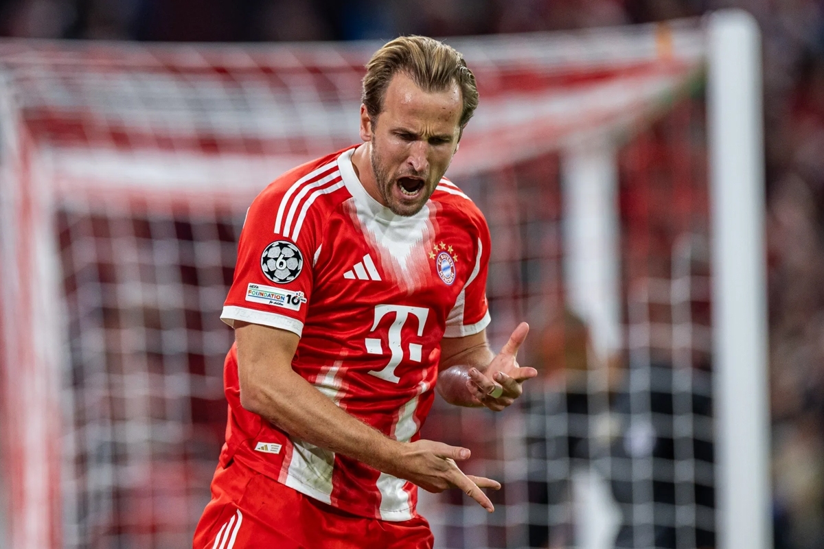 ستاره انگلیسی بایرن مونیخ با وجود علاقمندی بارسلونا قصد دارد به حضورش در تیم آلمانی ادامه دهد.