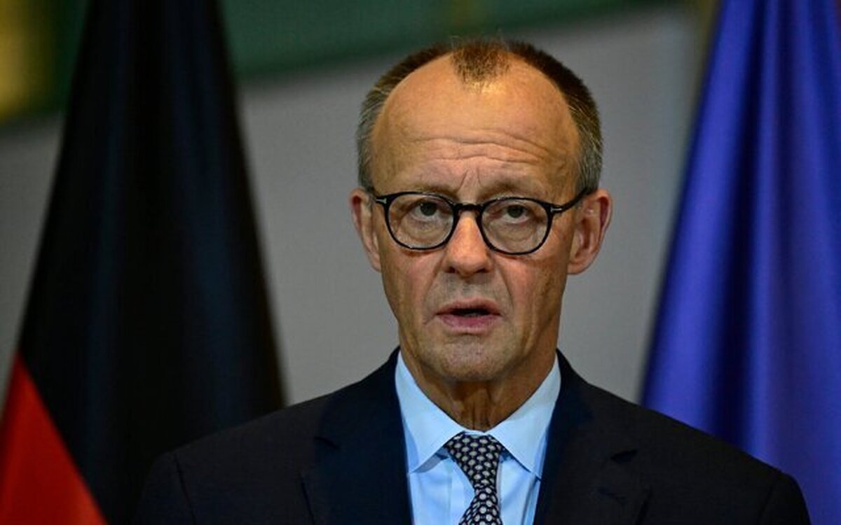 صداعظم آلمان روز چهارشنبه در کنفرانسی خبری مشترک با «ایلیه بولوجان» نخست‌وزیر رومانی اظهاراتی خصمانه و مداخله‌جویانه علیه ایران مطرح کرد.