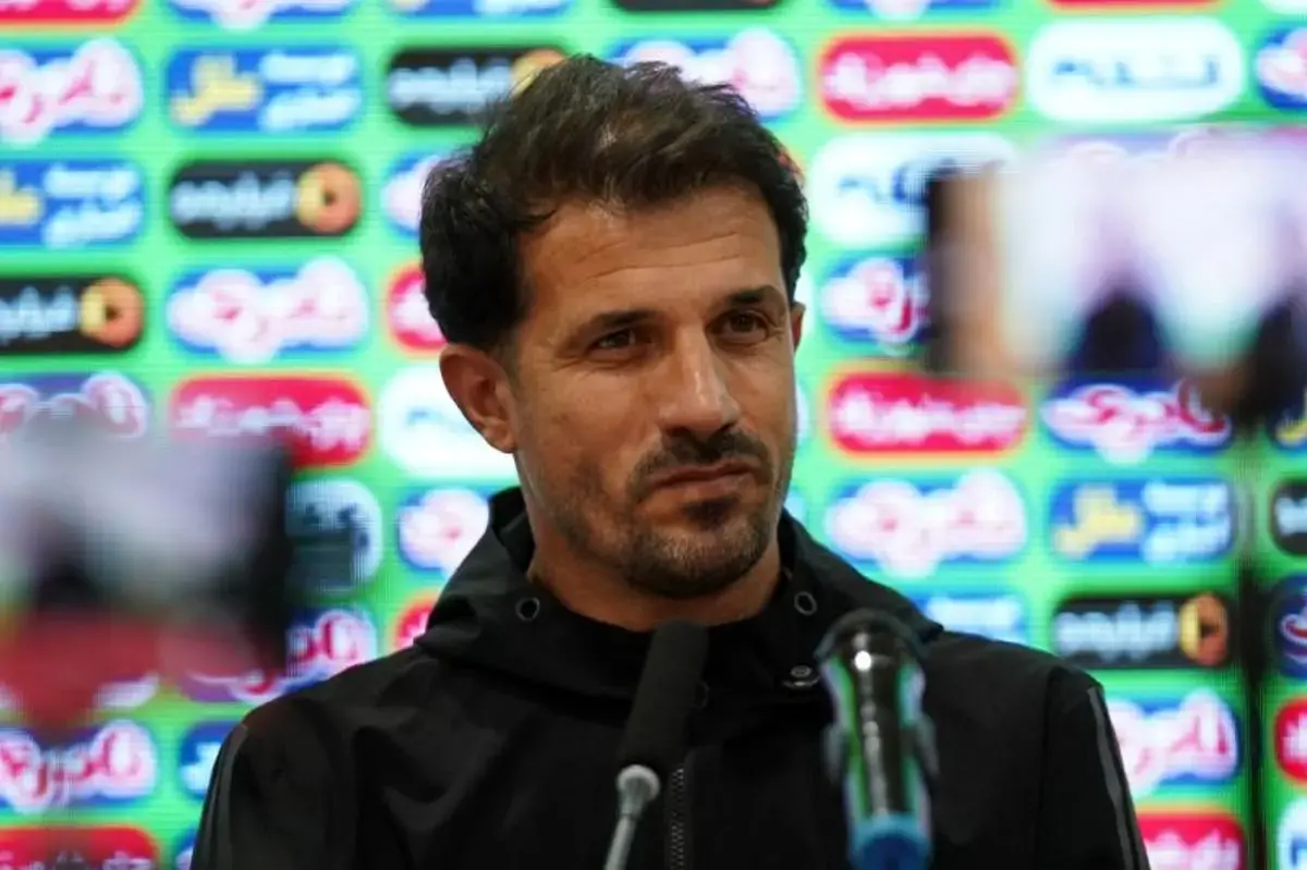 با اعلام باشگاه ذوب‌آهن حدادی‌فر برکنار شد و جلال امیدیان سرمربی این تیم شد.