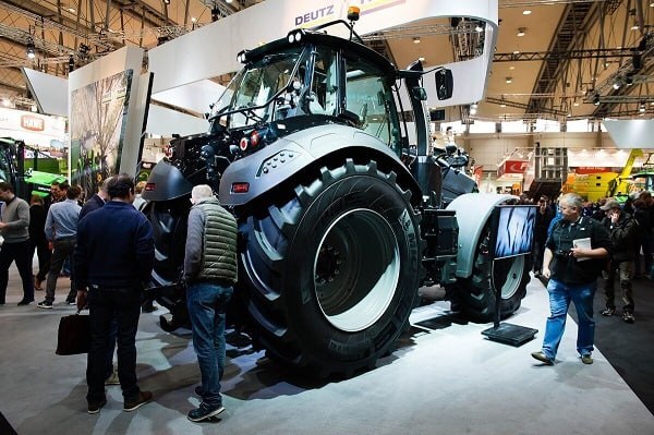 بذر آینده در همین خاک کاشته میشود | نمایشگاه کشاورزی در مشهد، پاسخهای تازه به چالشهای کهنه کشاورزی ایران بذر آینده در همین خاک کاشته میشود | نمایشگاه کشاورزی در مشهد، پاسخهای تازه به چالشهای کهنه کشاورزی ایران