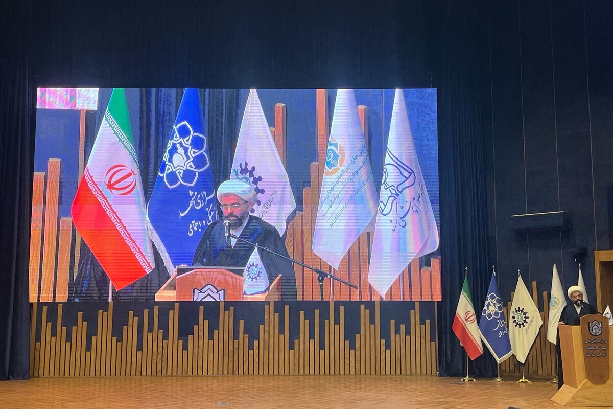 منصوریان: ثمره پروژه‌های زودبازده از بین رفتن محرومیت و خارج شدن یک محله از محلات هدف بازآفرینی است