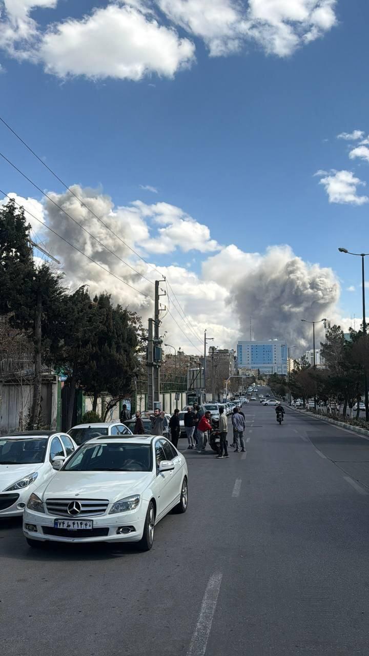 صدای اصابت و چند انفجار در سمت شمال تهران (۱۰ اسفند ۱۴۰۴)