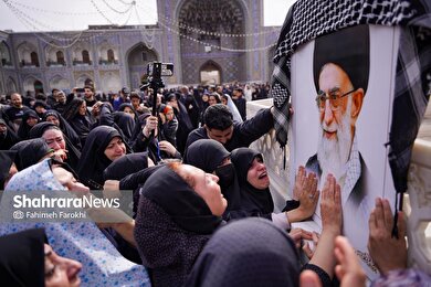گزارش تصویری | موج عشق و اشک در عزای شهادت رهبر معظم انقلاب اسلامی، در حرم امام‌رضا (ع)