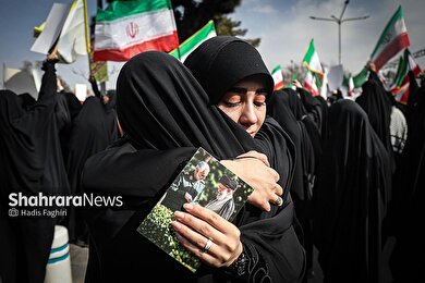 گزارش تصویری | تجمع دانشجویان مقابل دانشگاه فردوسی (۱۰ اسفند ۱۴۰۴)