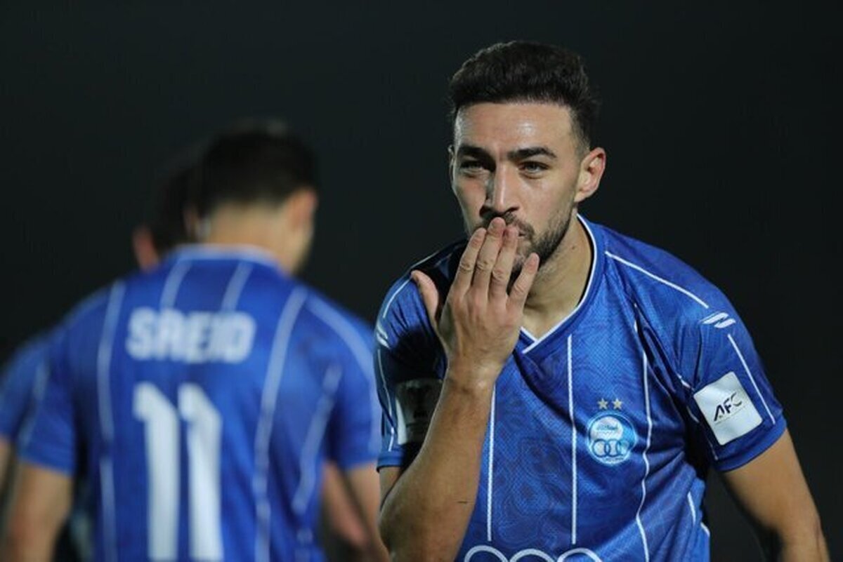 خروج خارجی‌های استقلال از ایران