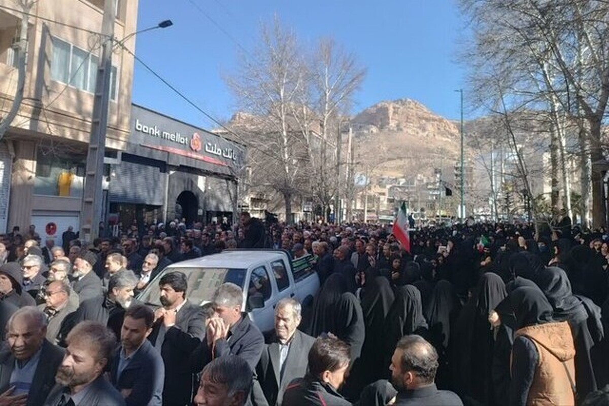 تشییع پیکر شهدای حمله رژیم صهیونیستی به هنگ مرزی مهران